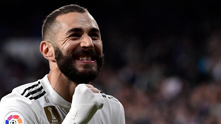 Benzema, atacante do Real Madrid, está suspenso da seleção da França desde 2015; dirigente afirmou que ele nunca mais voltará atuar por ela - Javier Soriano/AFP