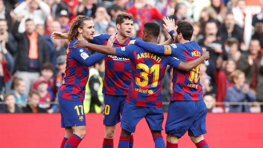 Barcelona comemora gol de Antoine Griezmann em jogo contra o Getafe pelo Campeonato Espanhol - Albert Gea/Reuters
