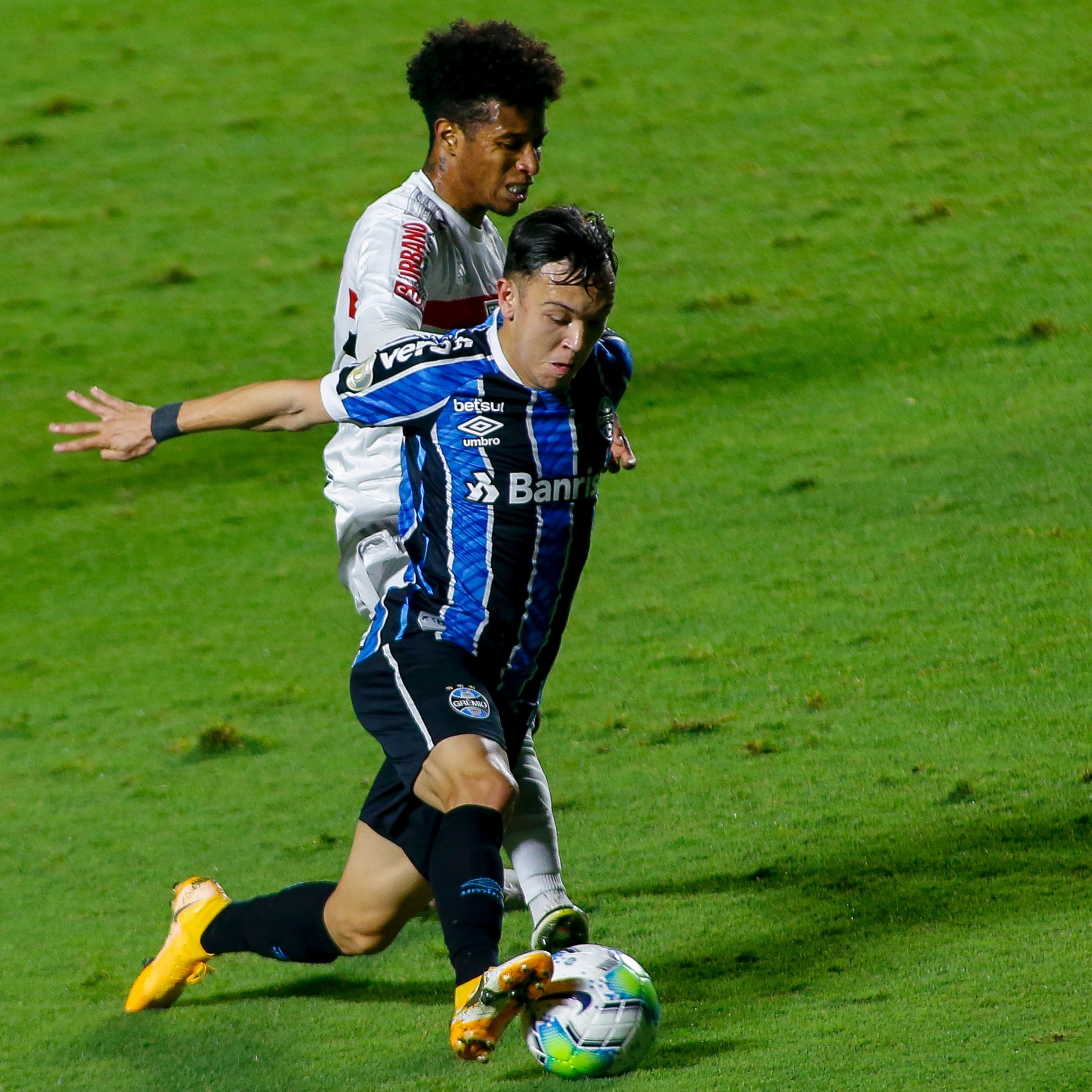 São Paulo x Grêmio: prováveis escalações, desfalques e onde assistir -  Lance!