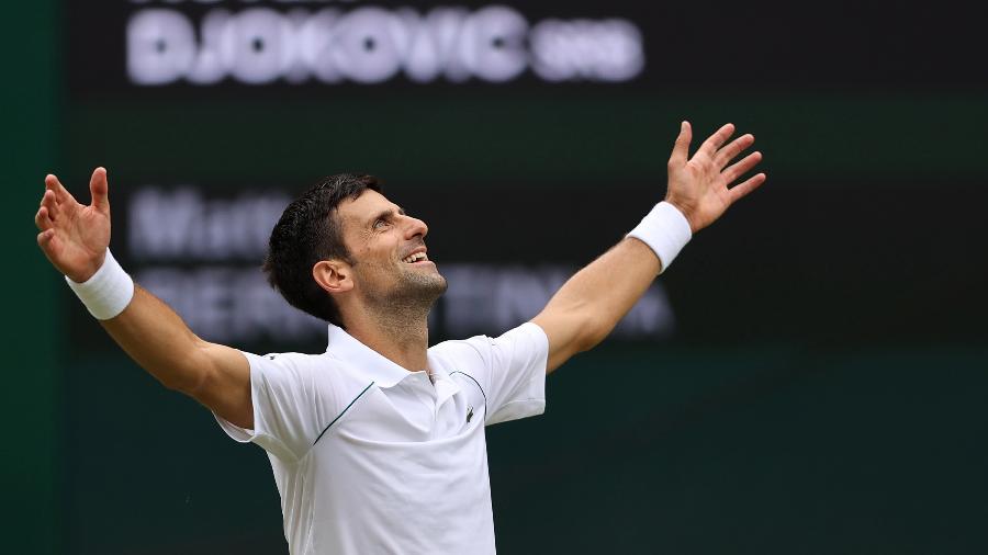 Tenista venceu hoje o torneio de Wimbledon após superar Berrettini - Getty Images
