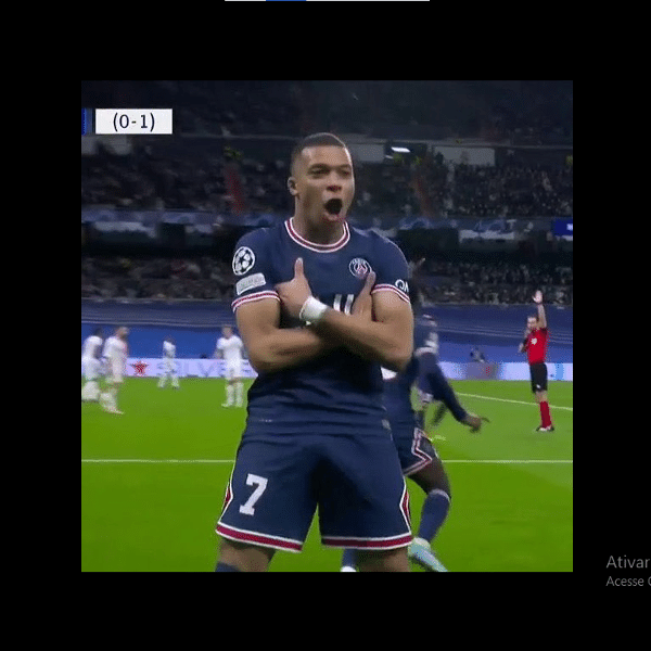 Mbappé 'armado' comemora gol contra o Real na Champions