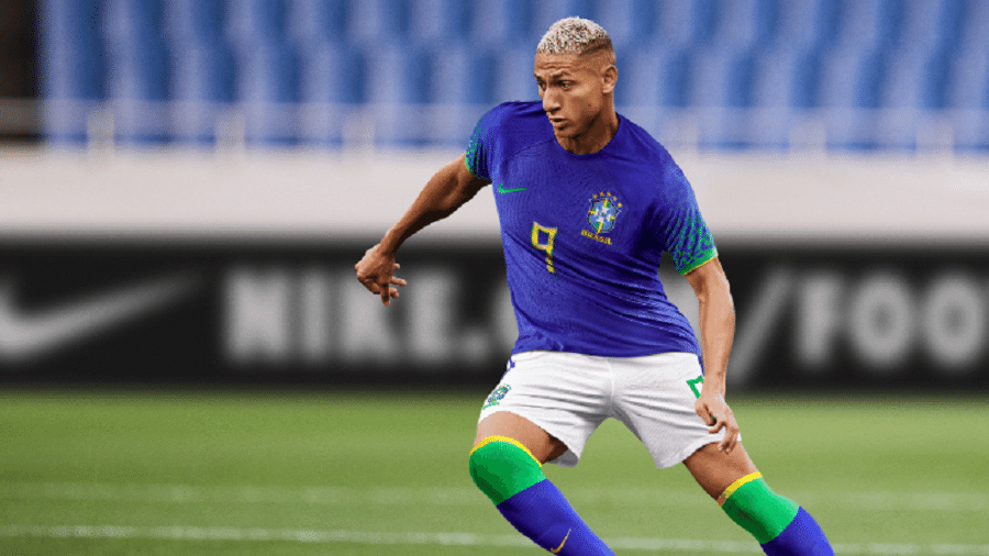 Richarlison, com a nova camisa da seleção brasileira - Divulgação/Nike