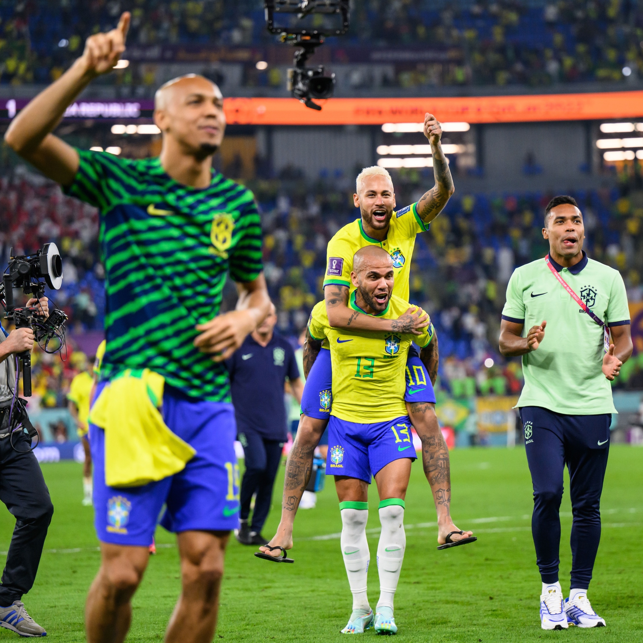 Brasil passa pela Croácia e ganha terceira seguida na Liga das