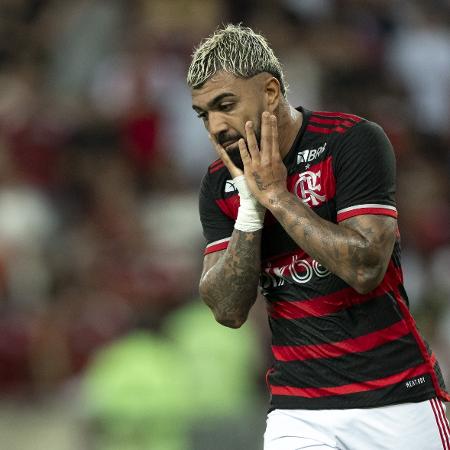 Gabigol, atacante do Flamengo, lamenta durante partida contra o Boavista