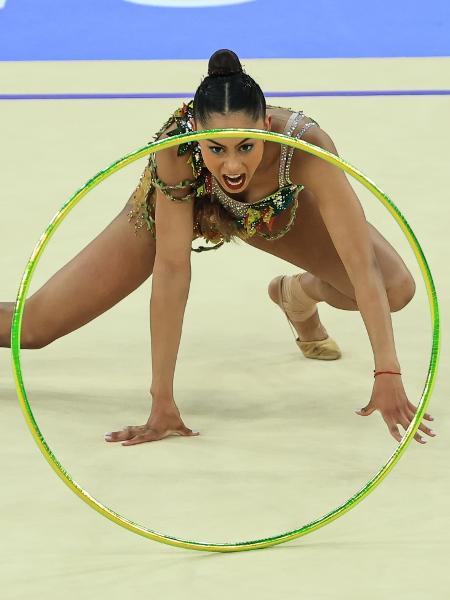 Barbara Domingos na final do individual da ginástica rítmica nas Olimpíadas de Paris 2024