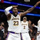 NBA: LeBron James decide no fim garante vit&oacute;ria dos Lakers sobre os Suns