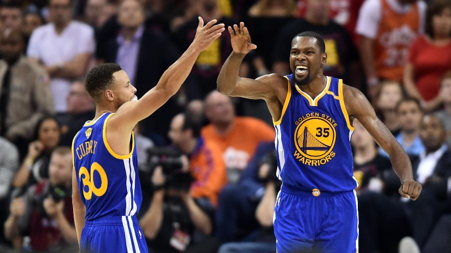 Stephen Curry e Kevin Durant serão novamente os líderes do Golden State Warriors - Ken Blaze/USA TODAY Sports