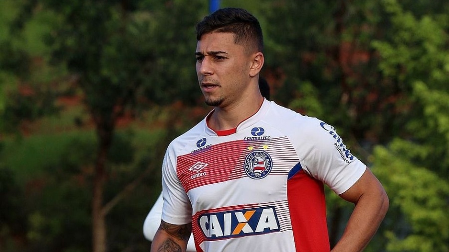 O lateral-direito João Pedro em treino do Bahia - Felipe Oliveira/EC Bahia