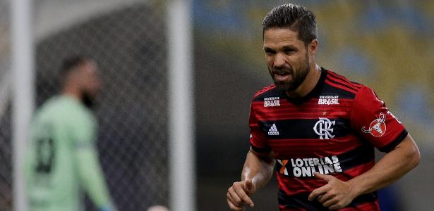 Diego volta ao time do Flamengo após seguidos jogos no banco de reservas - Luciano Belford/AGIF