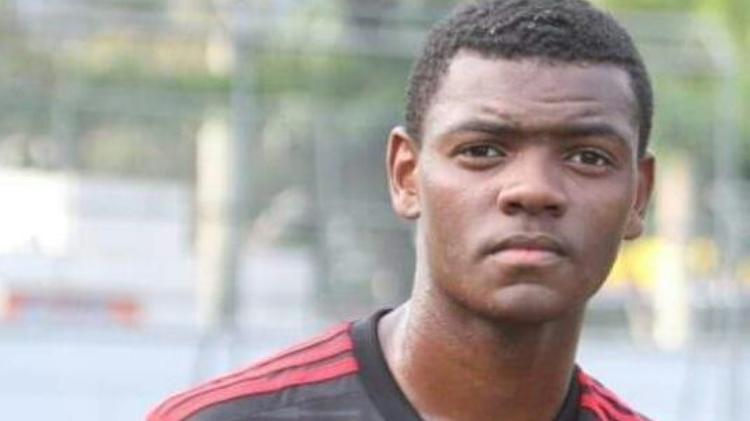 A cidade de Oliveira (MG) está em luto com a morte de Pablo Henrique - Rádio ZapNews - Rádio ZapNews