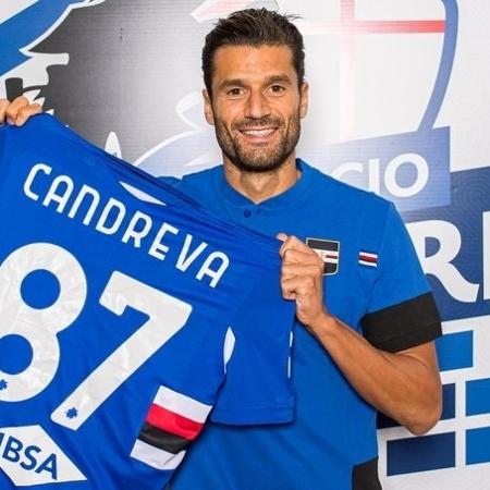 Candreva posa com camisa da Sampdoria - Divulgação/Sampdoria