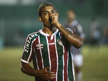 Fluminense Tres Volantes E Dois No Ataque Roger Machado Testa Opcoes