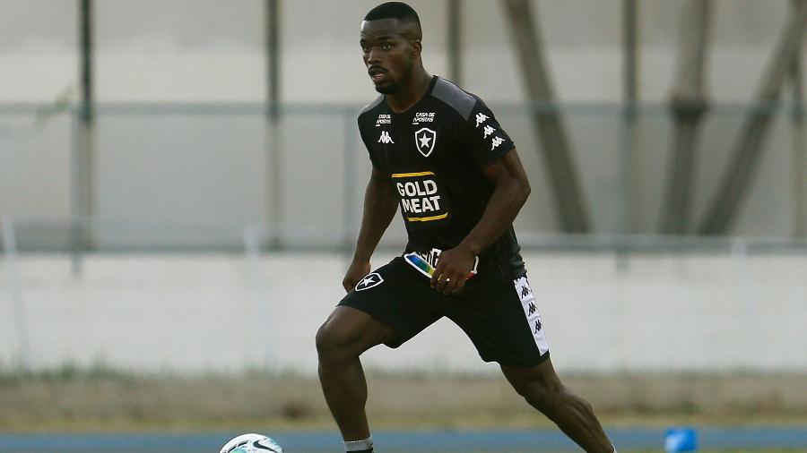 Kayque, volante do Botafogo - Vitor Silva / Botafogo