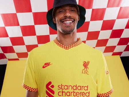 novo uniforme liverpool
