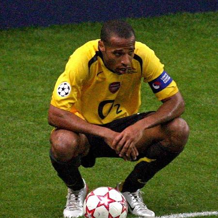 Thierry Henry, do Arsenal, lamenta derrota para o Barcelona na final da Champions 