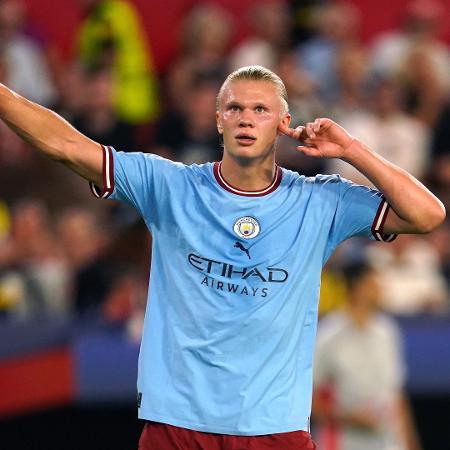 Haaland, do Manchester City, é eleito o melhor jogador de agosto no  Campeonato Inglês