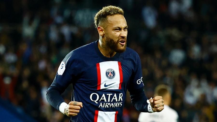 Neymar celebra gol marcado pelo PSG no jogo contra o Olympique de Marselha, válido pelo Campeonato Francês - Stephane Mahe/Reuters