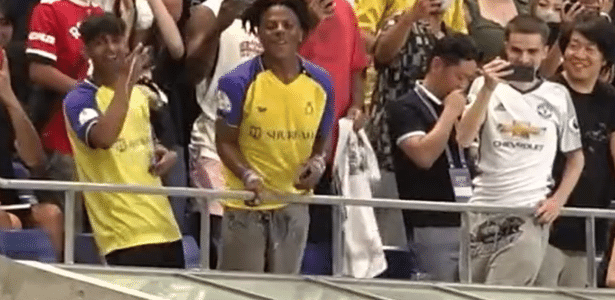 Influenciador canta funk e diverte CR7 e brasileiro do Al-Nassr