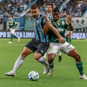 Grêmio bate Palmeiras e agora os dois secam o Botafogo contra o Corinthians