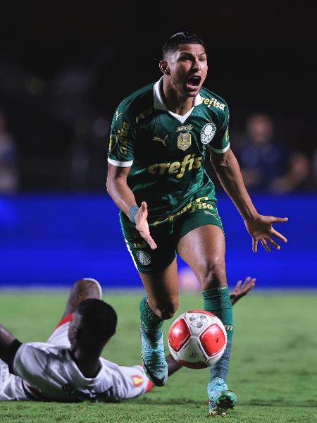 Rony, do Palmeiras, no jogo contra o São Paulo, pelo Paulistão