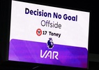 Times da Premier League decidem manter VAR no Campeonato Inglês