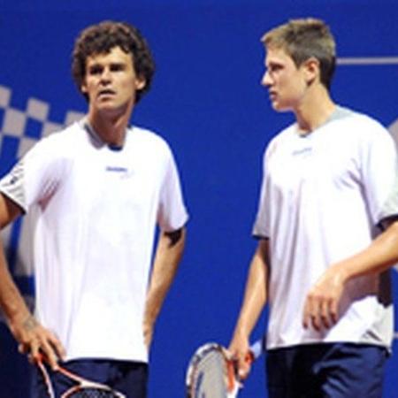 André Baran e Gustavo Kuerten em despedida de Guga