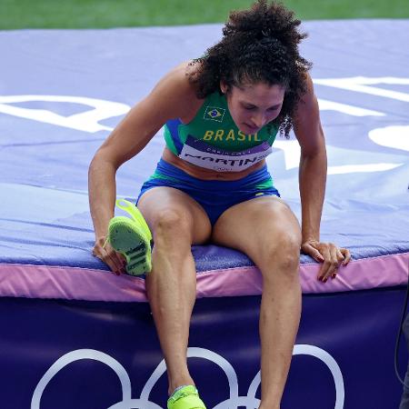 Valdileia Martins machuca o pé esquerdo, mas avançou à final do salto em altura