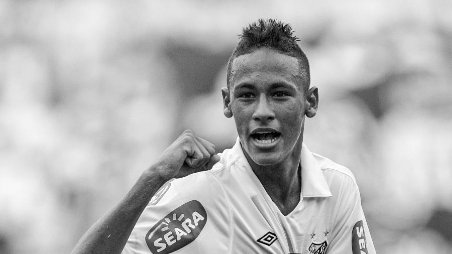 Neymar comemora com Robinho após marcar gol durante a partida contra o São Paulo, válida pelas semifinais do Campeonato Paulista 2010 - Nelson Antoine/Folhapress