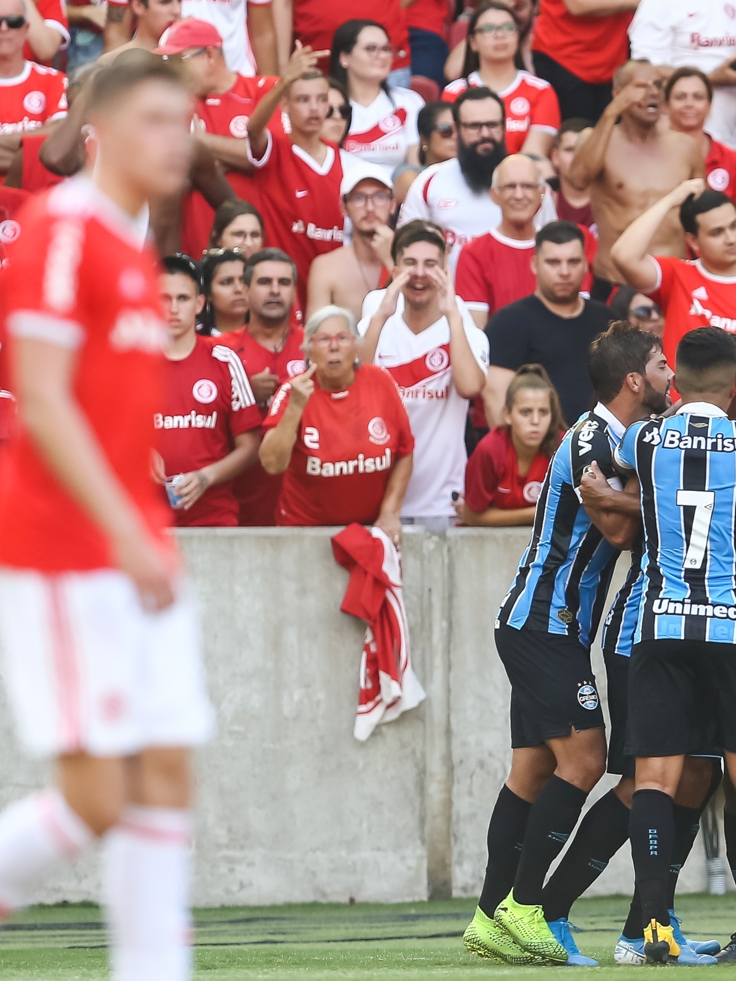 Grêmio diante de um gigante Real - Folha PE
