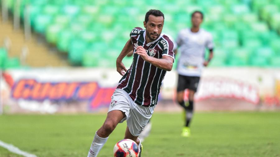 Nenê ganhou disputa com Cazares e estará entre os titulares - Thiago Ribeiro/AGIF