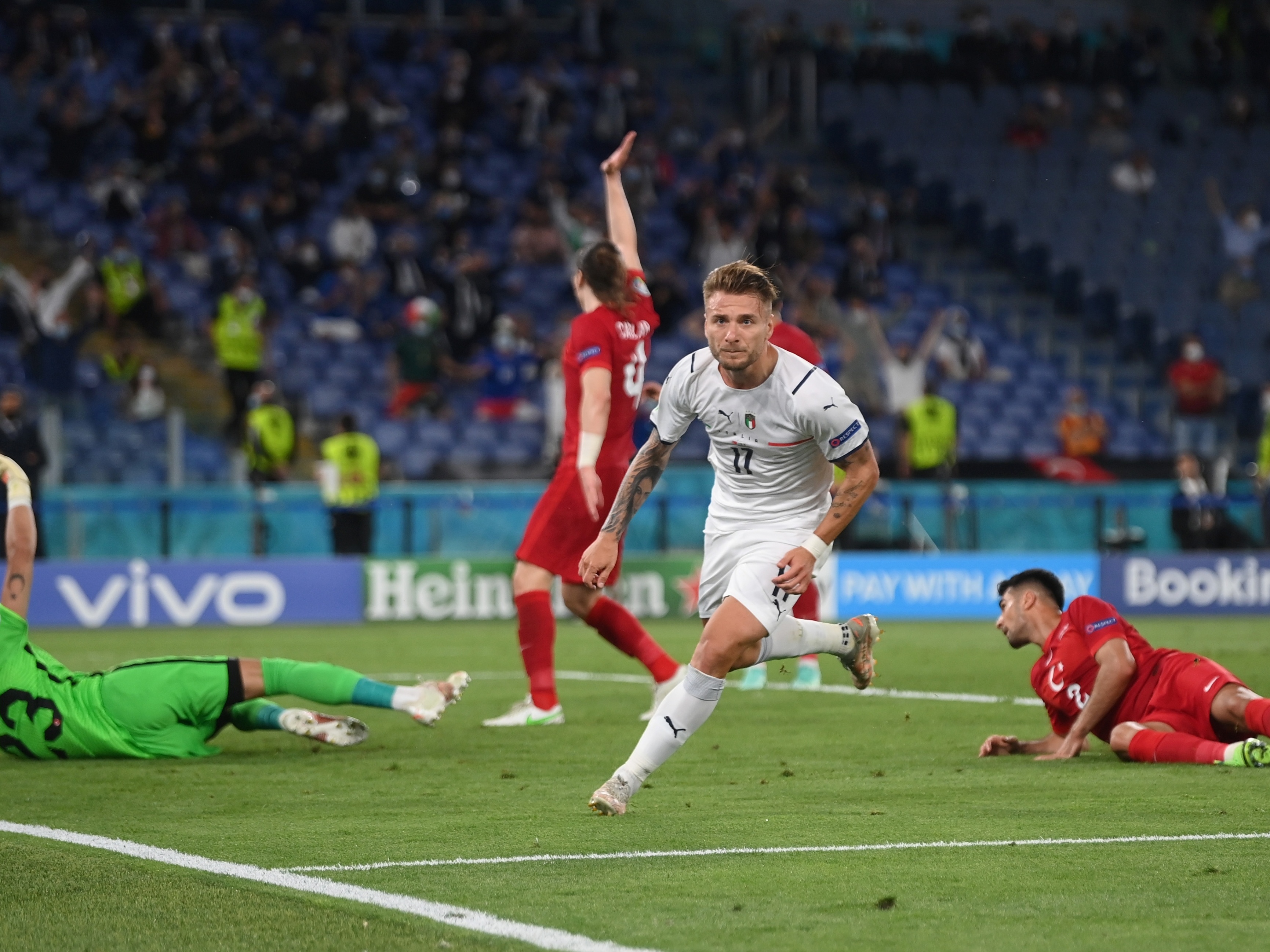 Turquia e Ucrânia se enfrentam hoje no futebol