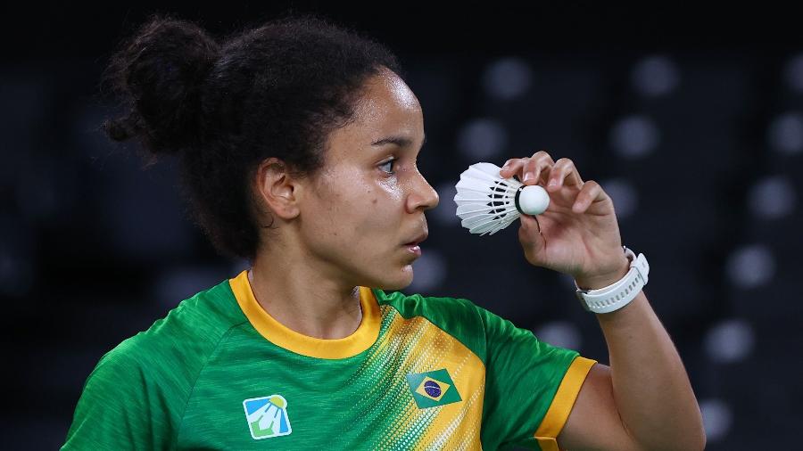 Fabiana Silva, do Brasil, durante partida de Badminton nas Olimpíadas 2020 - REUTERS/Leonhard Foeger