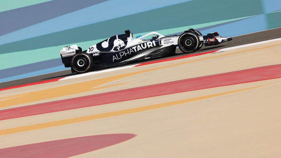 Pierre Gasly, da AlphaTauri, durante 1º treino livre do GP do Bahrein da Fórmula 1 - Giuseppe CACACE / AFP