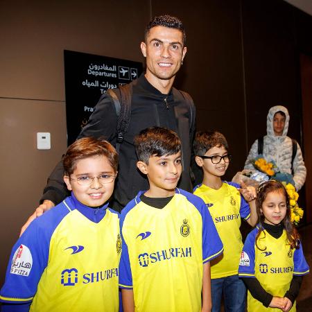 Cristiano Ronaldo chega à Arábia Saudita para jogar pelo Al Nassr