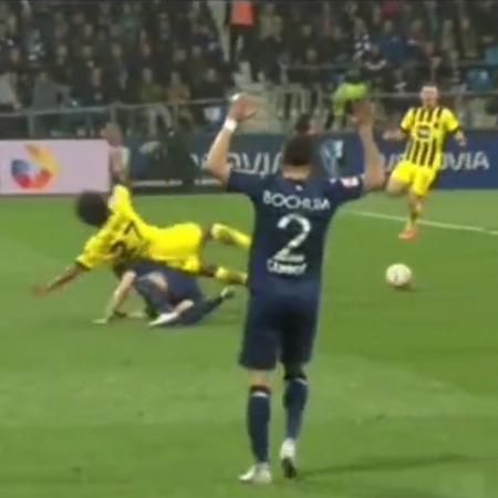 Borussia Dortmund reclamou de pênalti não marcado contra o Bochum - Reprodução/OneFootball