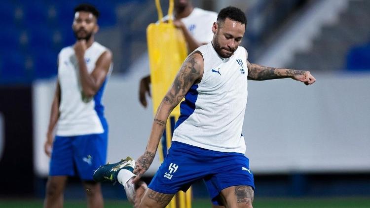 Neymar participou de treino do Al-Hilal com restante dos companheiros