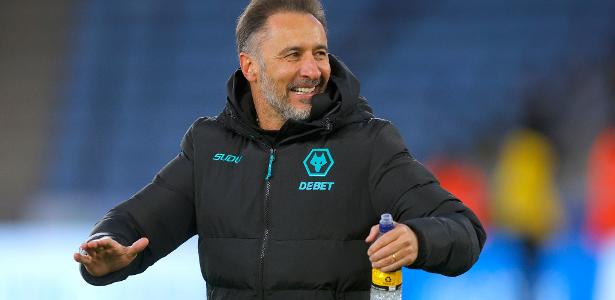 Vítor Pereira dispensa ex-capitão do Wolverhampton após passagem pelo Corinthians.
