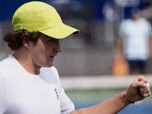 João Fonseca celebra grande apresentação em Phoenix e já mira Struff: 'Ir com tudo'