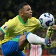 Laterais ou meio? Colunistas analisam problemas para Ancelotti na seleção