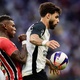 S&atilde;o Paulo 'aprende' com Corinthians e evita 'caso Mart&iacute;nez' com Arboleda