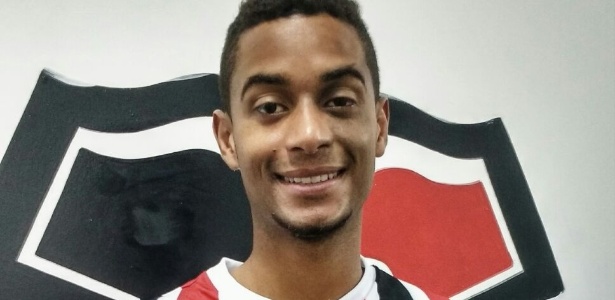 Meia Kelv tem 23 anos e assinou contrato até o fim da Série B - Divulgação/Santa Cruz