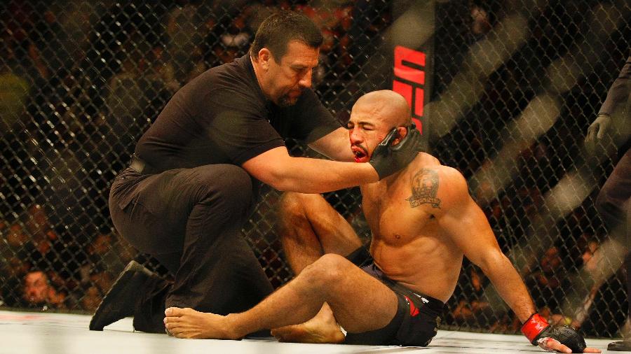 José Aldo foi nocauteado por Max Holloway no UFC 212, no Rio - Marcelo de Jesus/UOL