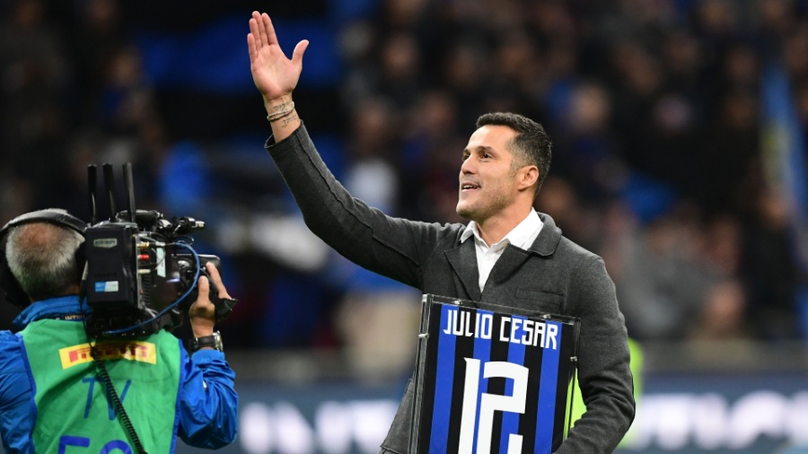 Inter de Milão faz homenagem ao ex-goleiro brasileiro Julio Cesar em 2018 - Miguel MEDINA / AFP