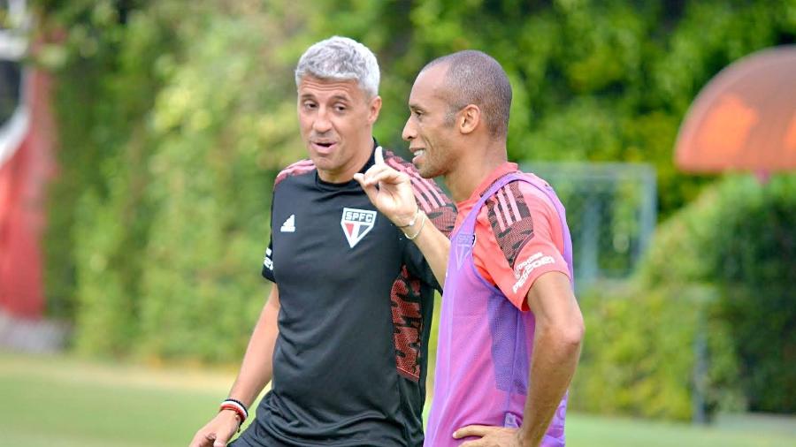 Crespo e Miranda durante treino do São Paulo - Divulgação/São Paulo