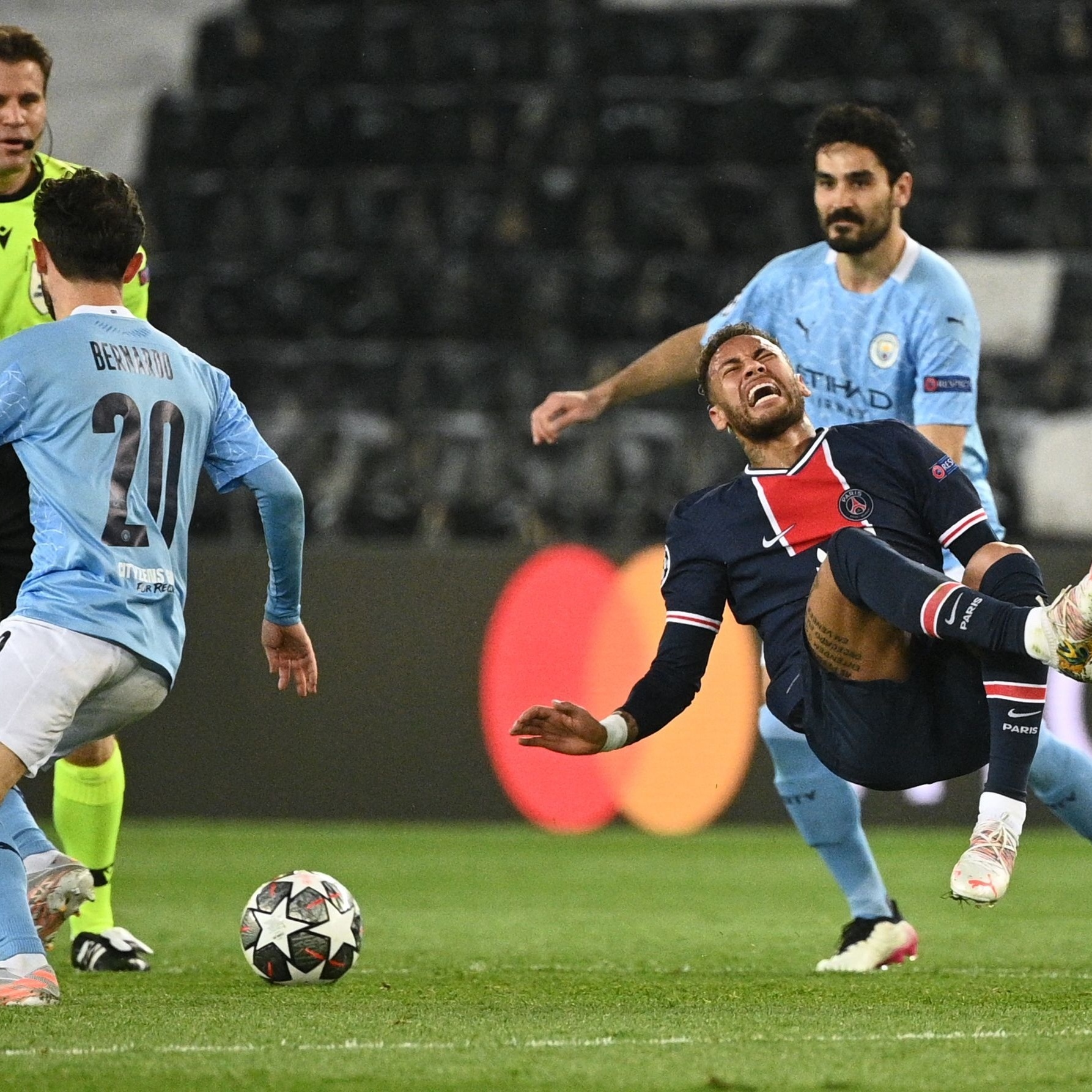 Bernardo eleito homem do jogo da final entre City e Chelsea