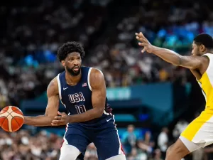 Astros da NBA comemoram classificação dos EUA sobre o Brasil no basquete