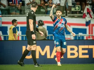 Bahia supera Atlético-MG sem dificuldade e entra no G6 do Brasileirão