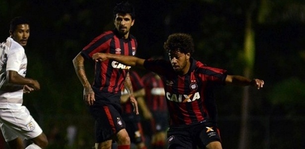 Renan Lodi, do time sub-23, foi o titular da lateral esquerda do Atlético-PR - Fabio Wosniak/Site Oficial do Atlético-PR