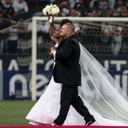 Tamara e Daniel se casam na Arena Corinthians - MIGUEL SCHINCARIOL/ESTADÃO CONTEÚDO - MIGUEL SCHINCARIOL/ESTADÃO CONTEÚDO