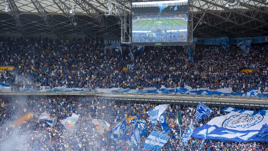 Torcida fez campanha para seguir pagando por ingressos populares no Mineirão, mas diretoria aumentou os preços - © Washington Alves/Light Press/Cruzeiro